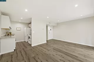 Photo #6: 41098862 Listing 