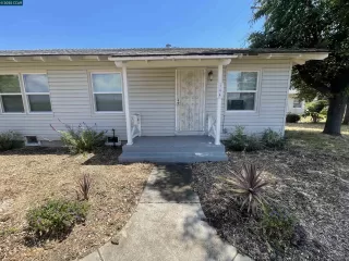 Photo #2: 41098884 Listing