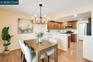 Photo #5: 41098915 Listing 