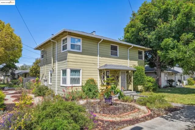 MLS: 41098994 Condo For Sale