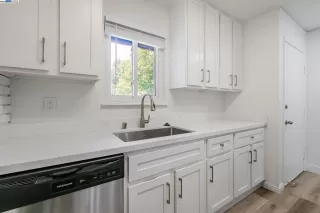 Photo #5: 41099059 Listing 