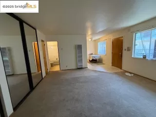 Photo #6: 41099066 Listing