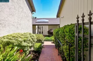 Photo #3: 41099218 Listing