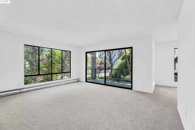 MLS: 41099276 Condo For Sale