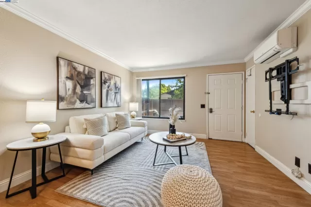 MLS: 41099333 Condo For Sale