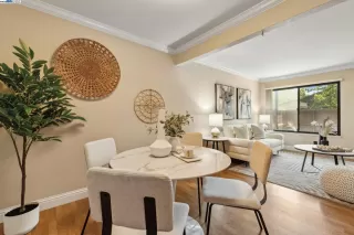 Photo #6: 41099333 Listing