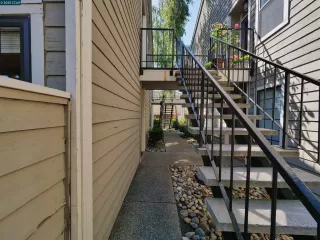 Photo #6: 41099341 Listing