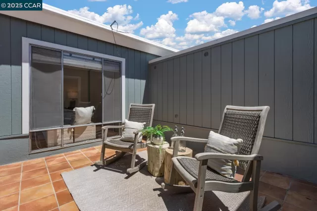 MLS: 41099366 Condo For Sale