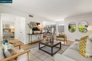 Photo #3: 41099366 Listing