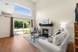 Photo #4: 41099384 Listing