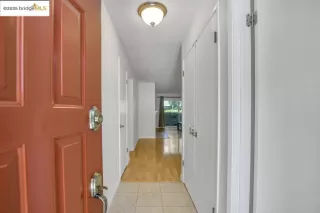 Photo #2: 41099476 Listing