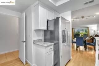 Photo #6: 41099476 Listing