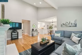 Photo #6: 41099483 Listing 