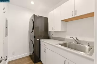 Photo #5: 41099609 Listing