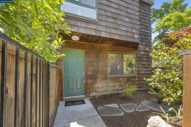 MLS: 41099625 Condo For Sale