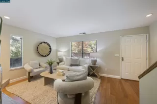 Photo #3: 41099625 Listing