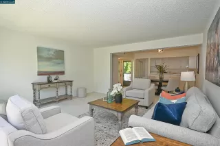 Photo #6: 41099649 Listing 