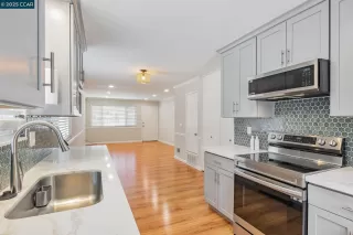 Photo #3: 41099661 Listing 