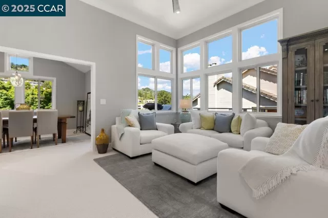 MLS: 41099682 Condo For Sale