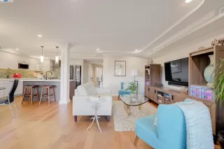 Photo #6: 41099707 Listing 