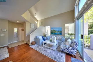 Photo #5: 41099742 Listing