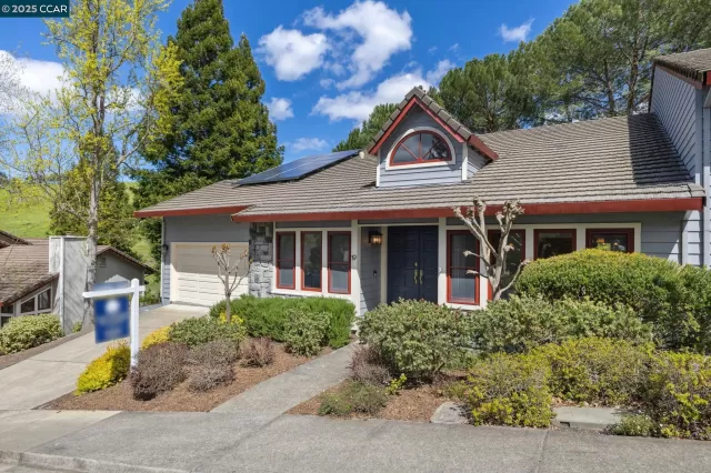 MLS: 41099853 Condo For Sale