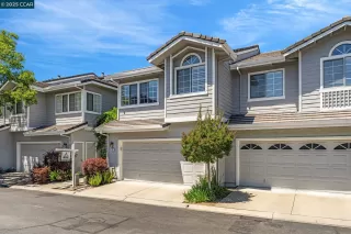 Photo #2: 41099859 Listing