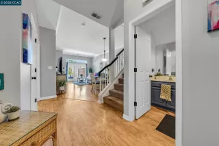 Photo #6: 41099859 Listing