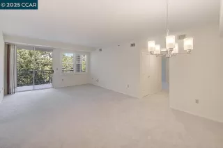 Photo #4: 41099867 Listing