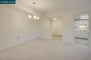 Photo #6: 41099867 Listing