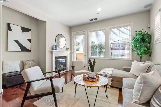 MLS: 41099945 Condo For Sale