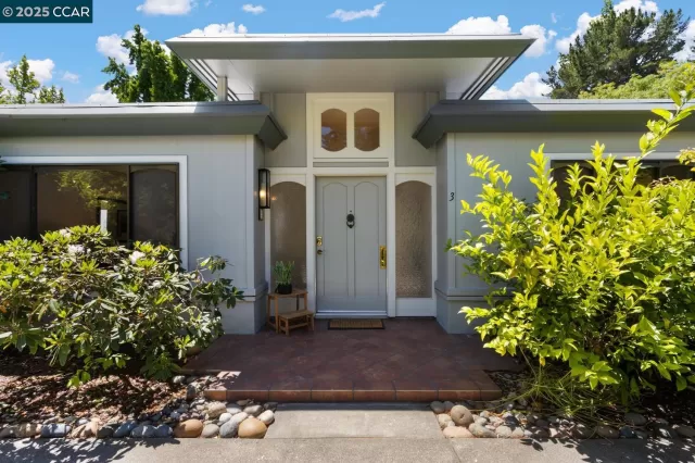 MLS: 41099989 Condo For Sale