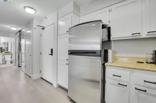 Photo #1: 41100108 Listing