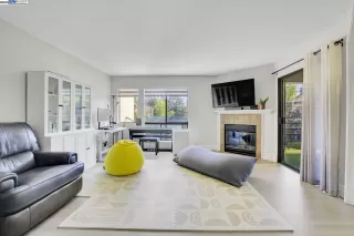 Photo #5: 41100108 Listing