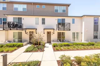 Photo #1: 41100150 Listing