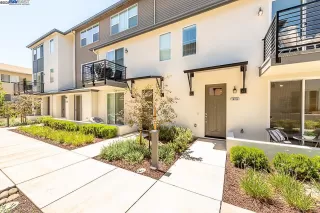 Photo #3: 41100150 Listing