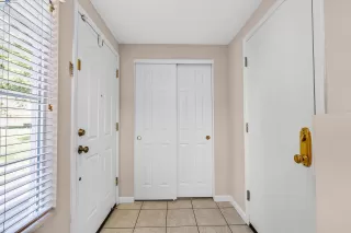 Photo #2: 41100152 Listing