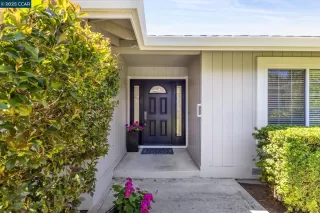 Photo #2: 41100153 Listing