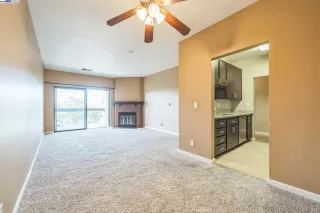 Photo #2: 41100184 Listing