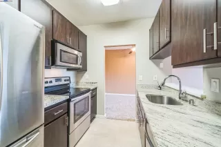 Photo #6: 41100184 Listing