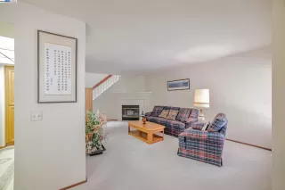 Photo #6: 41100205 Listing