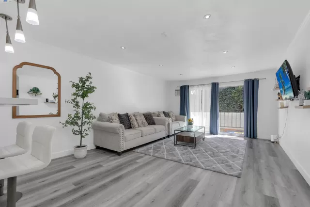 MLS: 41100206 Condo For Sale