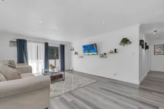 Photo #1: 41100206 Listing 