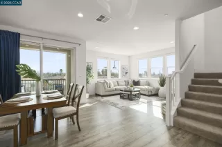 Photo #6: 41100213 Listing