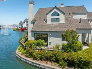 Photo #3: 41100284 Listing