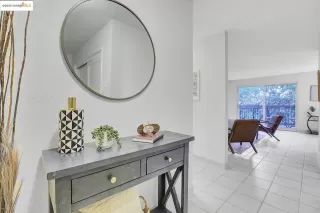 Photo #2: 41100312 Listing