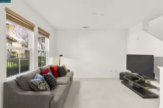 Photo #4: 41100322 Listing 