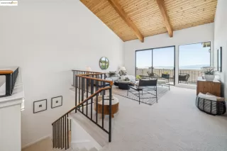 Photo #6: 41100367 Listing