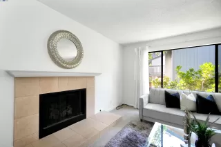 Photo #4: 41100405 Listing 