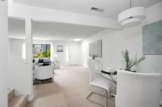 Photo #6: 41100405 Listing 